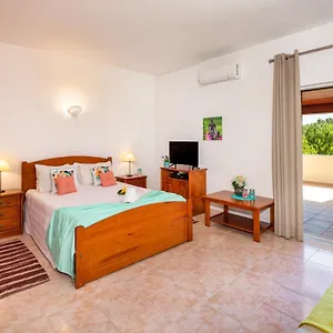 https://casa-brito-maritenda.hotelaalgarve.com